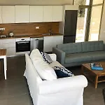 Villa Riverstone With Private Pools Lévktron