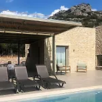Villa Riverstone With Private Pools *