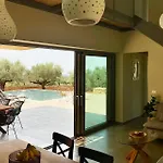 Riverstone With Private Pools *