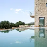 Villa Riverstone With Private Pools
