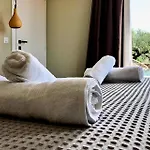 Βίλα Riverstone With Private Pools Λεύκτρο