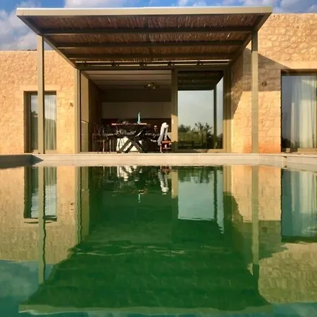 Riverstone With Private Pools * Leuktron