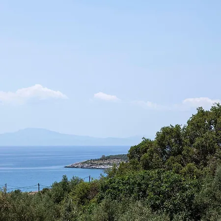 Riverstone With Private Pools