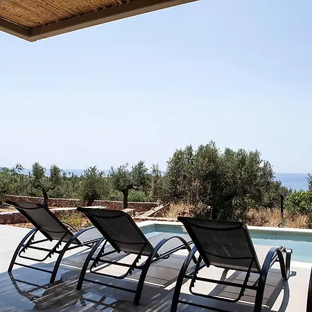 Riverstone With Private Pools Villa Lévktron