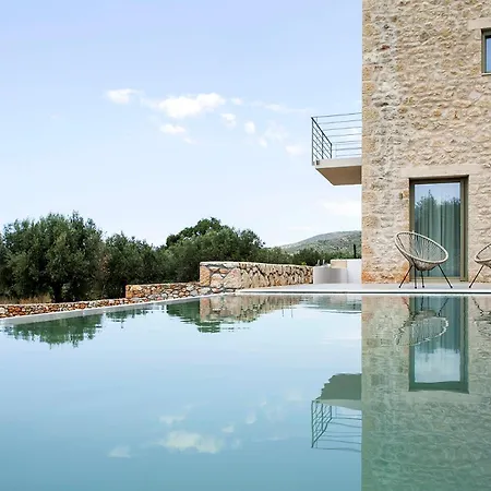 Villa Riverstone With Private Pools