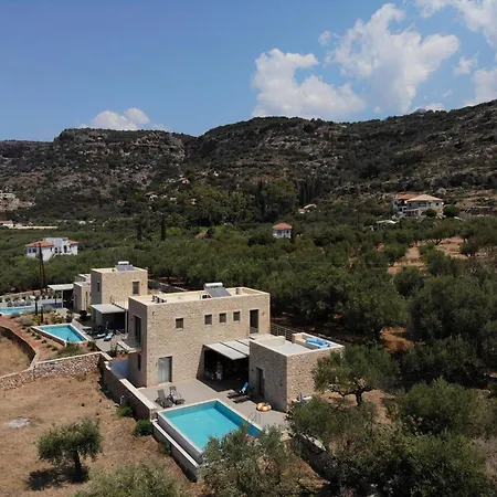 Villa Riverstone With Private Pools *