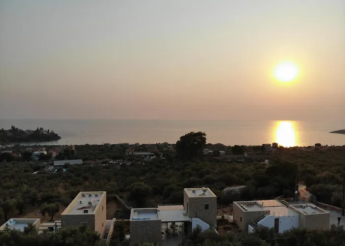 Riverstone With Private Pools * Levktron