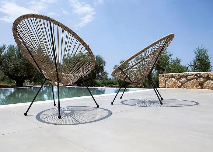 Riverstone With Private Pools *