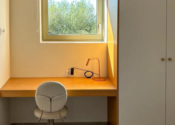 Riverstone With Private Pools