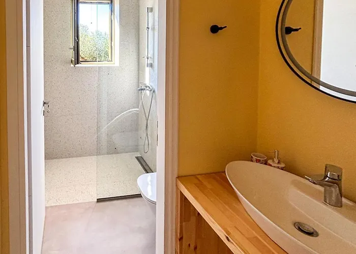 Riverstone With Private Pools