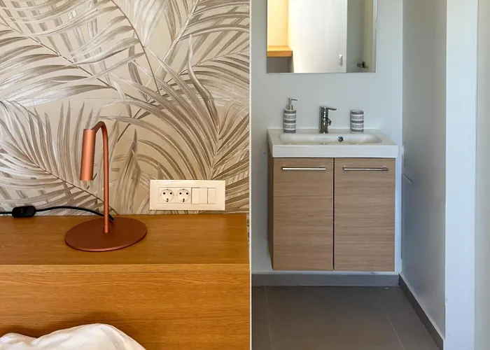 Riverstone With Private Pools Lévktron